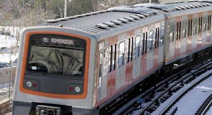 Συγκέντρωση διαμαρτυρίας για τον θάνατο του μετανάστη στο Θησείο