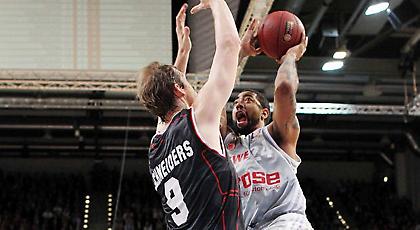 Νίκησε τον Φλεβαράκη η Μπάμπεργκ