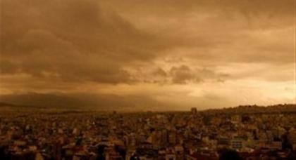Βροχές και σκόνη σε όλη τη χώρα