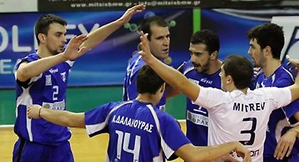 Με εντελώς διαφορικούς στόχους…