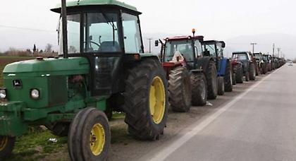 Αγρότες έκλεισαν για μία ώρα την Εγνατία Οδό