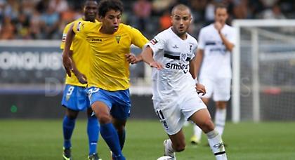 Και την  νίκησε και την προσπέρασε