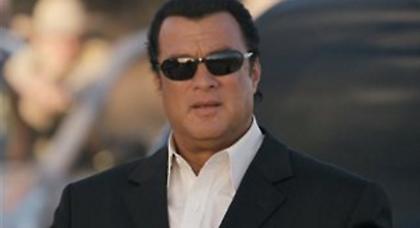 «Δώσε μας τα φώτα σου, Στίβεν Σιγκάλ»