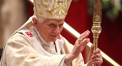 Εγκαταλείπει τα καθήκοντά του ο Πάπας Βενέδικτος