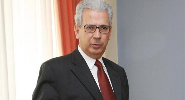 Κατακραυγή και διαψεύσεις για νέα μείωση του κατώτερου μισθού