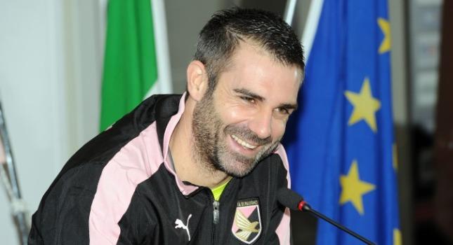 «Αντιεπαγγελματική η στάση του Σορεντίνο»