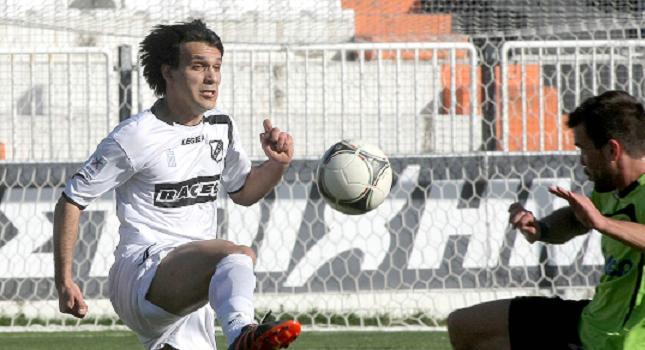 Εκτός Τσουμάνης, Αγρίτης