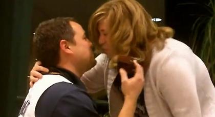 Πρόταση γάμου με τη βοήθεια του «θηρίου» (video)