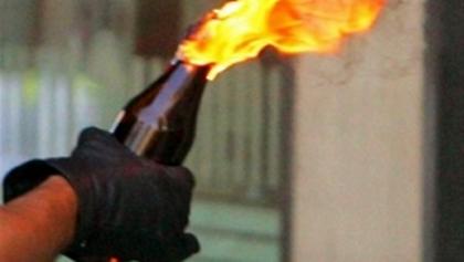 Έδεσαν και περιέλουσαν με βενζίνη δύο φύλακες της «Ελληνικός Χρυσός»!