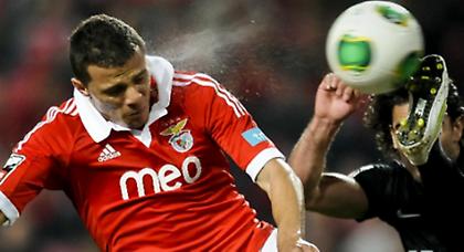 Λύτρωση στις καθυστερήσεις για Μπενφίκα