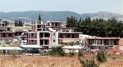 Tρίζει συθέμελα ο νόμος για τα αυθαίρετα