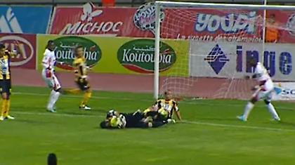 Τους τρόμαξε ο γκολκίπερ (video)