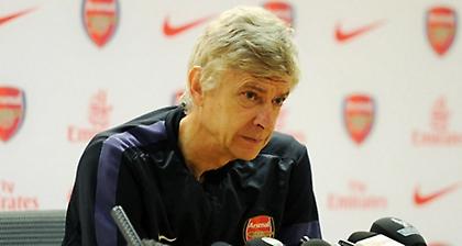 Διαψεύδει τα περί ανανέωσης ο Βενγκέρ