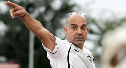 Από τον Μάντζιο στον… Χατζάρα!