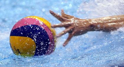 Στην πισίνα… ολοταχώς