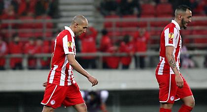 Με κάτω τα χέρια...