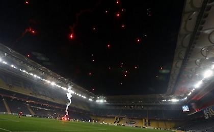 Δίπλα της και… τιμωρημένοι (video)