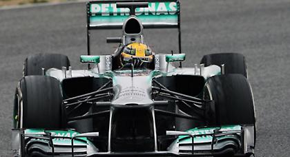 Χάμιλτον: «Στόχος μας η δεκάδα»