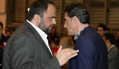 Ετοιμάζει τον Ολυμπιακό της νέας σεζόν