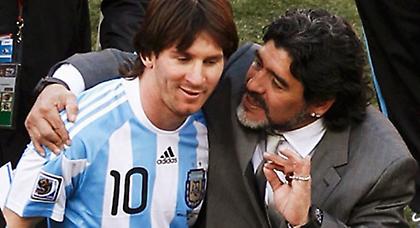 Μαραντόνα: «Είμαι καλύτερος από τον Μέσι»