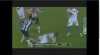 Πήγαν να… σκοτώσουν τον Ροναλντίνιο(vid)