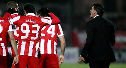 Μίτσελ: «Δεν παίζεις μπάλα σε τέτοιο γήπεδο»