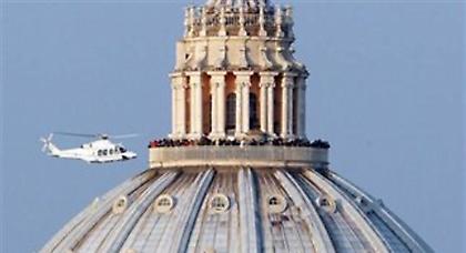 Αποχώρησε από το Βατικανό ο πάπας Βενέδικτος