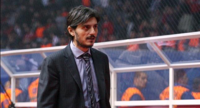 «Να πέσουν οι τόνοι μεταξύ Γιαννακόπουλου και Αγγελόπουλων»