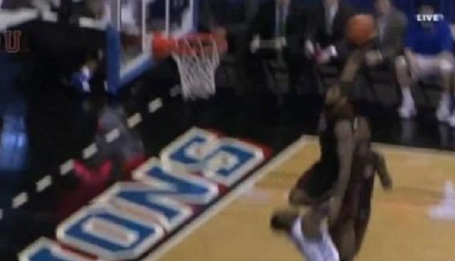 Το κάρφωμα της χρονιάς (vid)