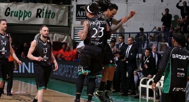 Χάνει Ολυμπιακό ο Χάκετ!