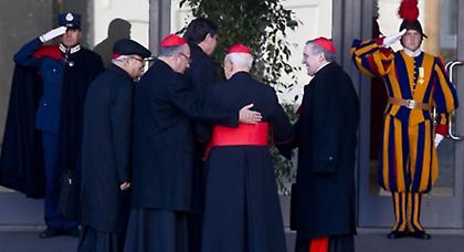 «Πυρετός» στο Βατικανό για την εκλογή του νέου Πάπα