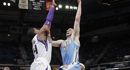 Άστραψαν Θάντερ και Κουφός