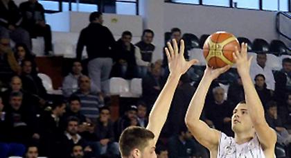 Μένει μέχρι τέλους…