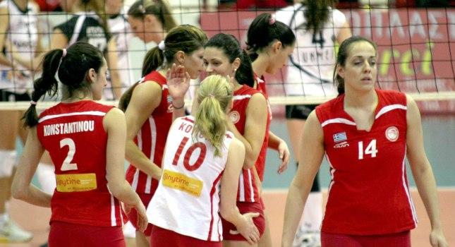 «Αγκαλιά» με τη δεύτερη θέση ο Ολυμπιακός