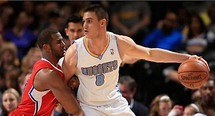 Προελαύνει η παρέα του Κουφού