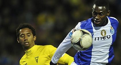 Και ξανά προς την δόξα τραβά