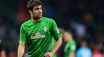 Δεν επιστρέφει στην Ελλάδα ο Σωκράτης