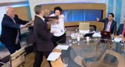 Κόντρα Κασιδιάρη-Κανέλλη μετά την άρση ασυλίας του βουλευτή της Χ.Α.