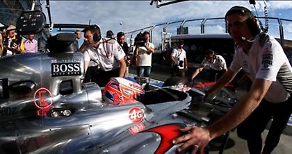 Μπάτον: «Είμαστε 2,4 δεύτερα πίσω»