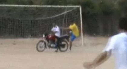 Ρόδα, τσάντα και… μπακότερμα! (video)