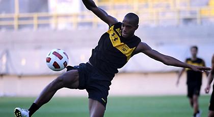 Είπε «ναι» στο… κούρεμα ο Φατί