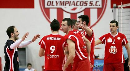 «Ερυθρόλευκος»… περίπατος