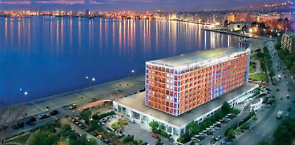 Ανοιξε ξανά το Μακεδονία Παλάς