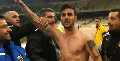 Ο ναζιστικός χαιρετισμός του Κατίδη: Η απαίδευτη βλακεία πάει γήπεδο