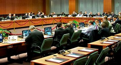 Σχέδιο χωρίς φόρο για τις καταθέσεις έως 100.000 ευρώ ζητά το Eurogroup από την Κύπρο