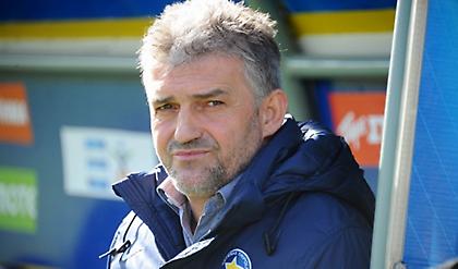 Περιμένουν στη γωνία στον Αστέρα