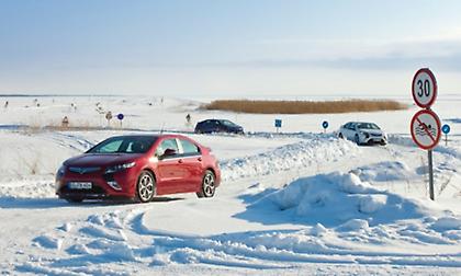 Το Opel Ampera στο πολικό ψύχος της Βαλτικής Θάλασσας