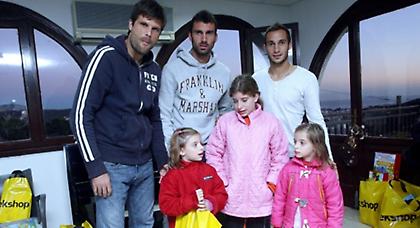 Η ΑΕΚ στα παιδιά