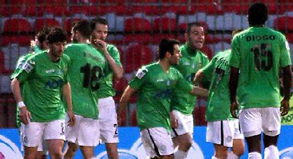 Η παραμονή περνάει… από την έδρα