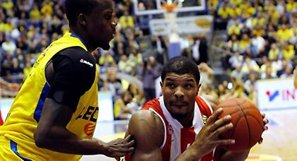 Τζέιμς: «Εχθρική ατμόσφαιρα στο ΣΕΦ, αλλά μπορούμε»